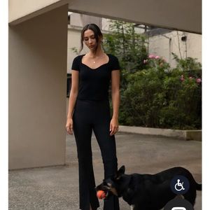 NWT. Sweetheart knit short sleeved, size large.